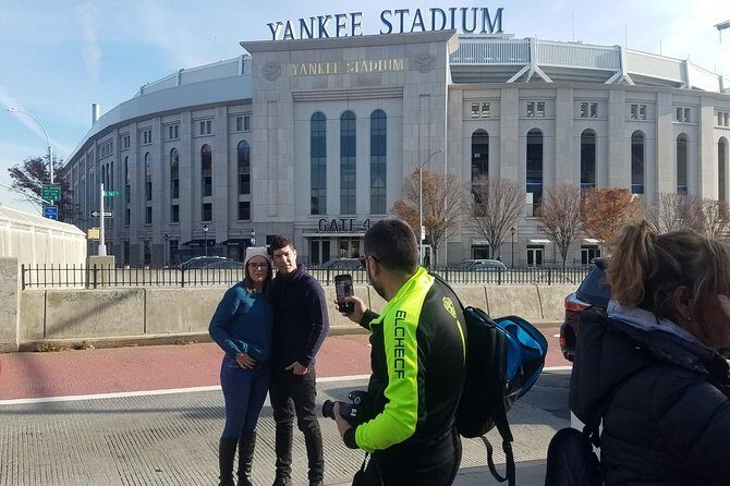 Tour Contrasts NY - The Neighborhoods and Landmarks