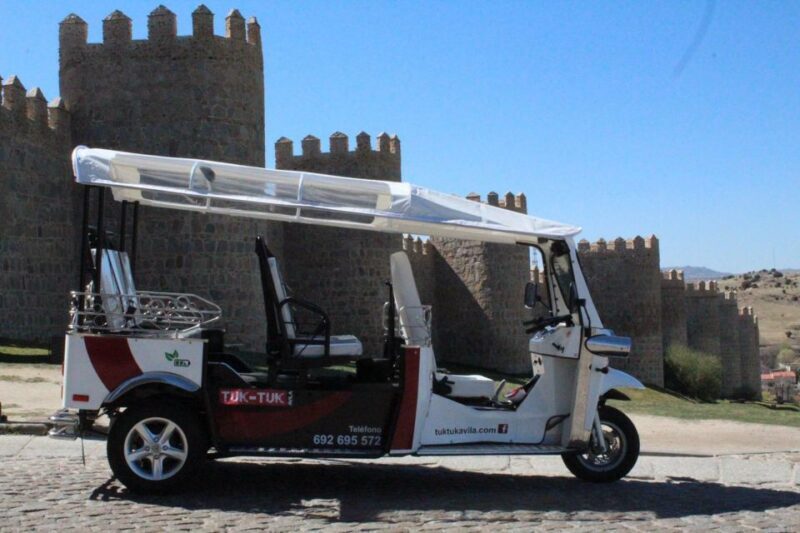 Tour Guiado En Tuk Tuk Recorre Avila De La Forma Mas Comoda - Key Points