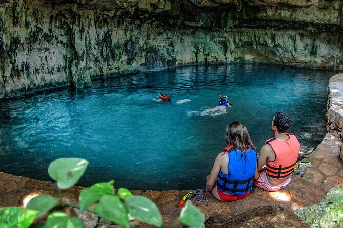 Tour Hacienda and Cenotes Mucuyché with Guided Tour in Oxkintok - A Closer Look at the Itinerary