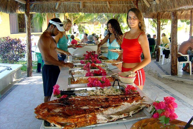 Tour in a Catamaran to Isla Mujeres with all included for the best price! - An In-Depth Look at the Experience