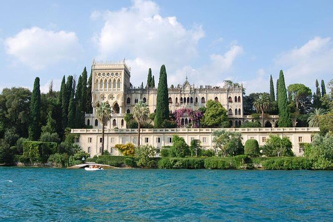Tour in barca da Sirmione all'Isola del Garda - A Deep Dive into the Experience