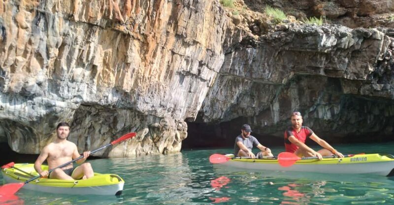 Tour in Kayak sulle orme di James Bond a Maratea - The Experience: A Deep Dive into the Maratea Kayak Tour