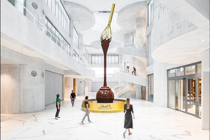 Tour in Lindt Home of Chocolate Museum From Zurich With pickup - A Closer Look at the Tour Itinerary and What to Expect