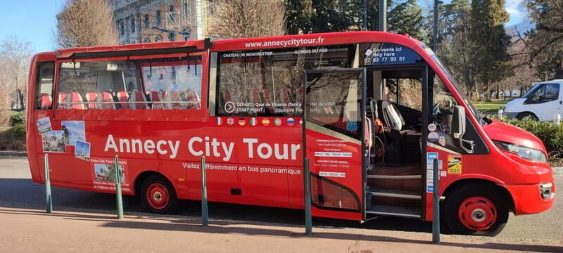 Tour of Annecy by convertible bus - Key Points