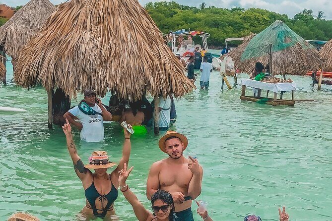 Tour of Cholón Island Rosario Islands - An In-Depth Look at the Rosario Islands Tour