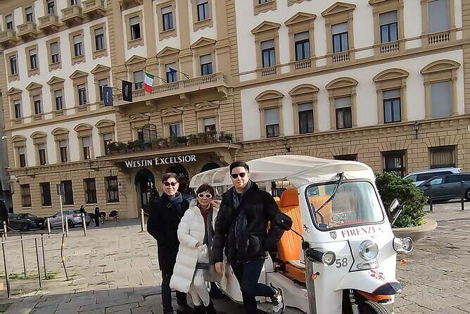 Tour of Florence OldTown in golf cart etuktuk (Minimum 2 PAX) - An In-Depth Look at the Tour Experience