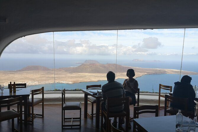 Tour of Jameos del Agua, Cueva de los Verdes and Viewpoint from the cliffs - The Tour’s Value and Practicalities