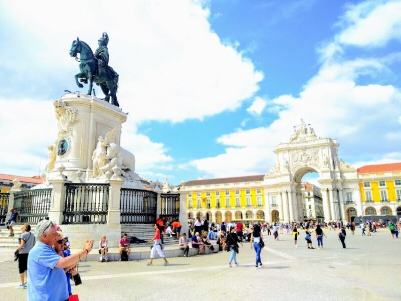 Tour of Lisbon monuments and viewpoints - Exploring Lisbon’s Majestic Landmarks