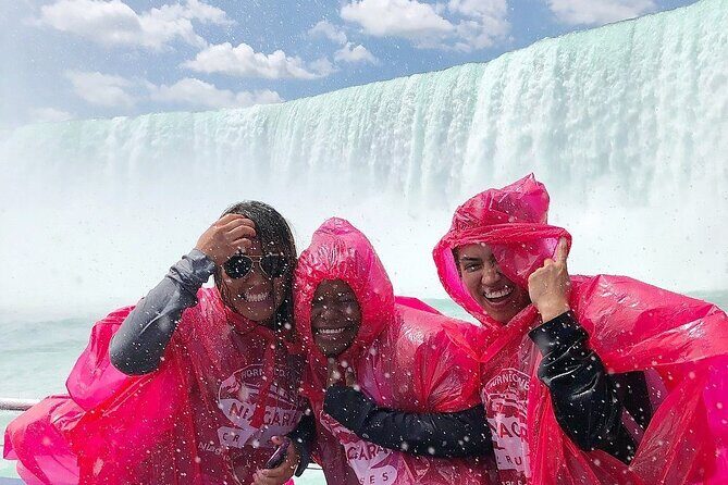 Tour of Niagara Falls with Cruise and Lunch from Toronto - Authentic Experiences and Highlights from Reviews