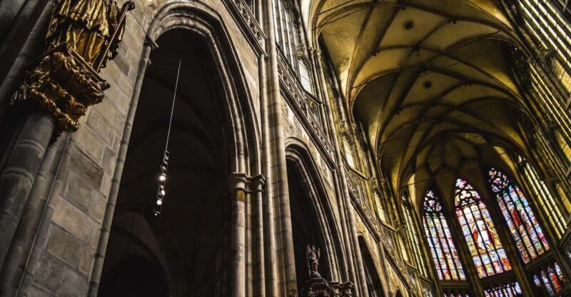 Tour of Prague Castle in italian language ticket included - Who Is This Tour Best For?