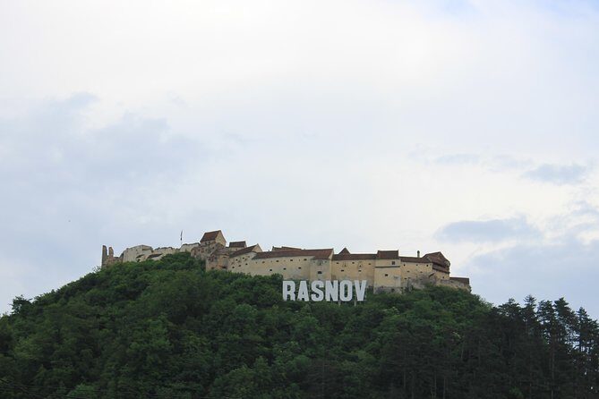 Tour of the 3 Castles: Bran, Rasnov and Peles in Spanish (native Spanish guide). - The Sum Up