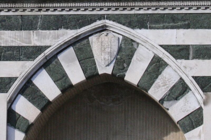 Tour of the Mysteries and Legends of Florence - An In-Depth Look at the Mysteries and Legends Tour