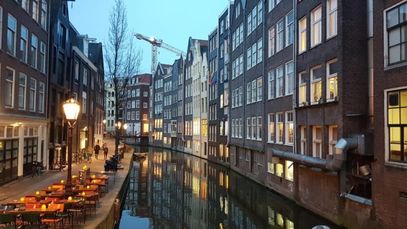 Tour of the Red Quarter Amsterdam - Exploring the Red Light District: What to Expect