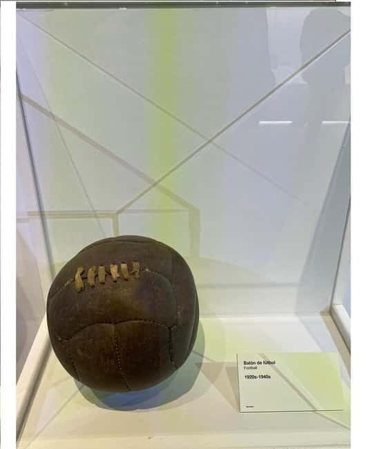 Tour of the Santiago Bernabéu Stadium with tickets included. - Exploring the Santiago Bernabéu Stadium Guided Tour