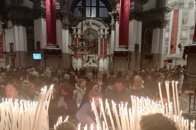 Tour of Venice between Art, History, Legend and Secrets - An Authentic Look at Venice’s Hidden Corners and Famous Landmarks