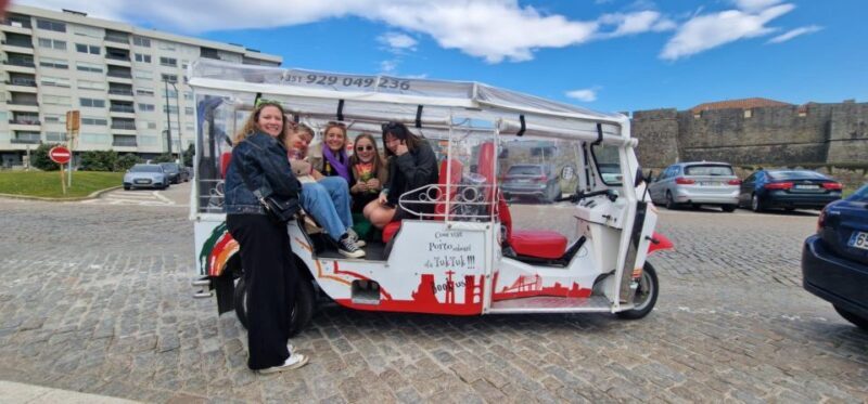 Tour Porto: Tuk Tuk Adventure with a Classic Port Wine - FAQ
