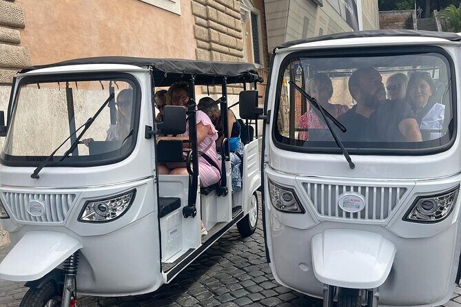 Tour privato di 3 ore al centro di Roma con un E-Tuk elettrico - A Closer Look at the Itinerary and Highlights