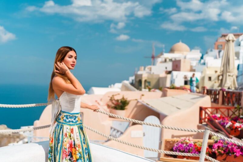 Tour Santorini with a Professional Photographer - Transportation and Comfort