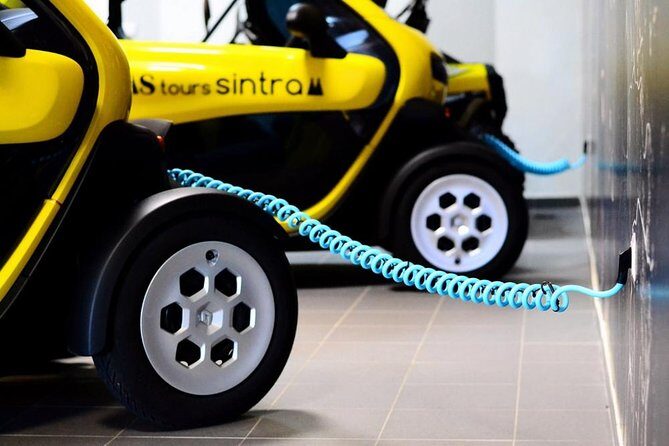 Tour Sintra in talking-car PT EN ES FR IT DE DU with GPS - Discover the Magic of Sintra in Your Own Time