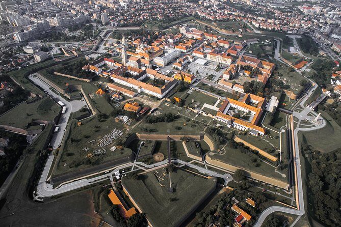 Tour to Corvin Castle in Hunedoara & Alba Iulia - An In-Depth Look at the Tour