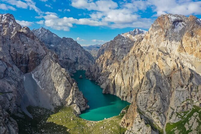 Tour to Kel Suu Lake Visit Paradise of Kyrgyzstan - Explore Kyrgyzstan’s Hidden Gem: The Kel Suu Lake Tour