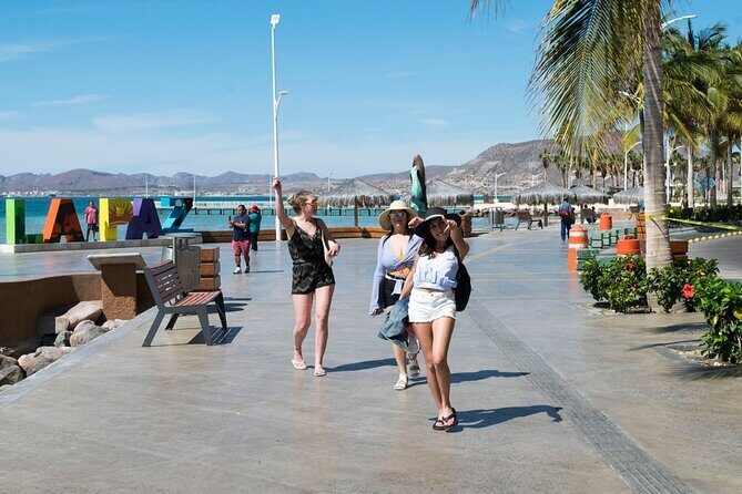 Tour to Playa La Paz from Cabo San Lucas - Key Points