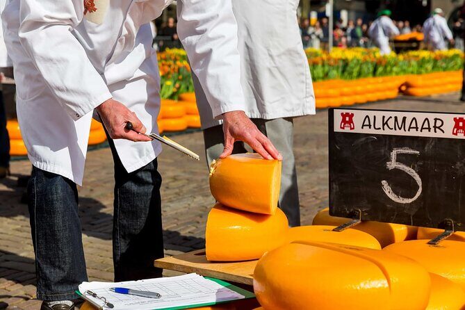 Tour to the Alkmaar Cheese market and Windmills from Amsterdam - Why This Tour Works Well
