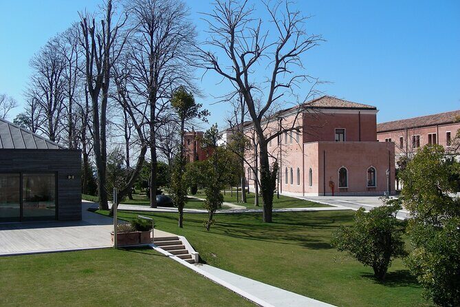 Tour to the islands of San Servolo and San Lazzaro degli Armeni - Key Points