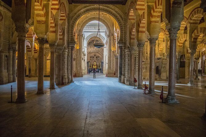 Tour to the Mosque-Cathedral of Córdoba with admission included - Exploring the Mosque-Cathedral of Córdoba: A Comprehensive Review