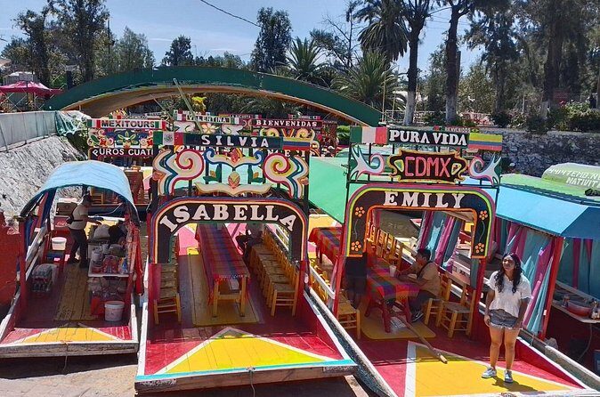 Tour to Xochimilco and Coyoacan and Frida Khalo - Authenticity and Value