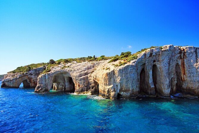 Tour Zakynthos Shipwreck,Blue Caves, Kremmidi Beach Excursion - Who Is This Tour Best For?