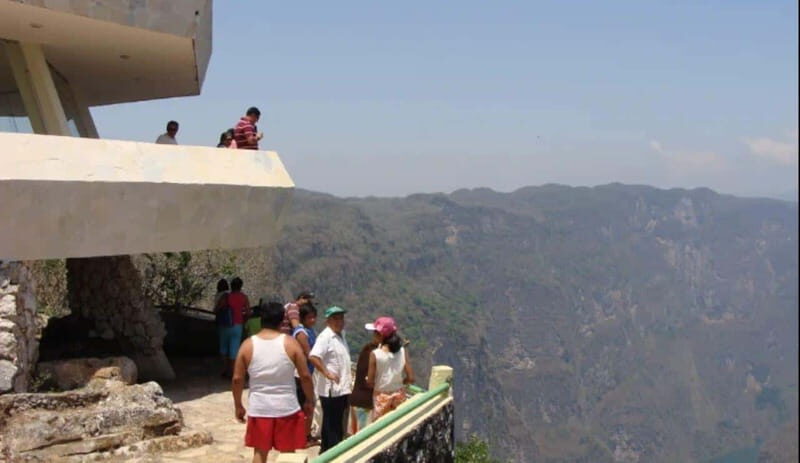 Tour ZOOMAT, Christ of Chiapas, Sumidero Canyon Viewpoints in Spanish - Key Points