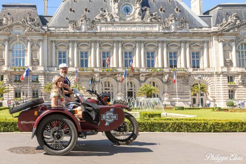 Tours: All of Loirevalley in a sidecar - A Deep Dive into the Sidecar Loire Valley Experience