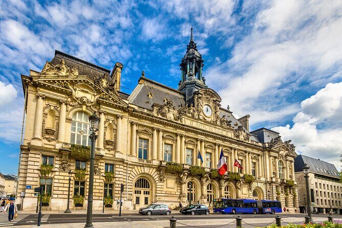 Tours Private Walking Tour With A Professional Guide - How the Itinerary Unfolds