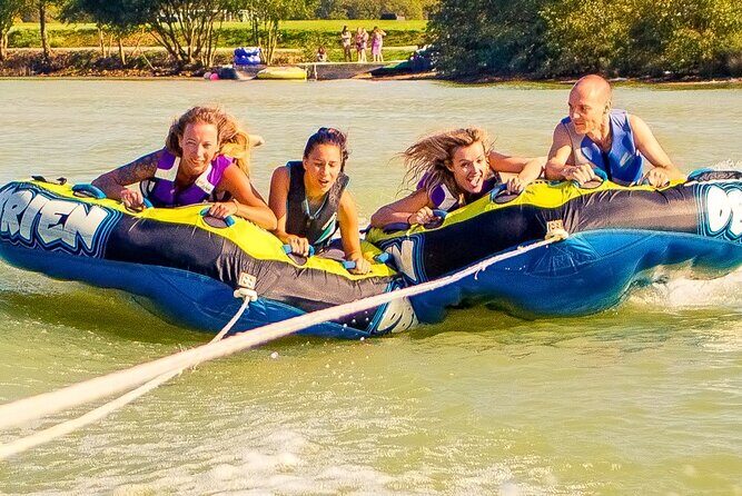 Towed buoy session in Loire Atlantique - Cost and Value