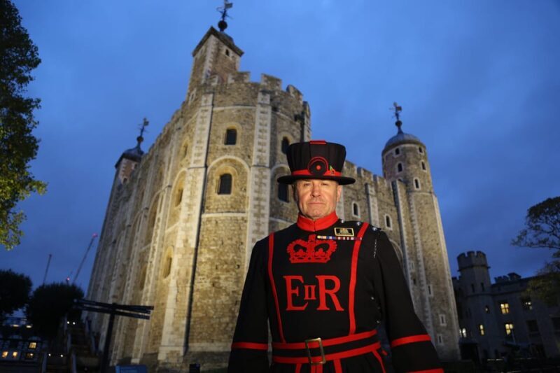 Tower of London: After-Hours Tour with Ceremony of the Keys - The Experience of the Ceremony of the Keys