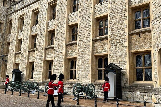Tower of London Private Tour for Families and Friends - Practicalities and Tips
