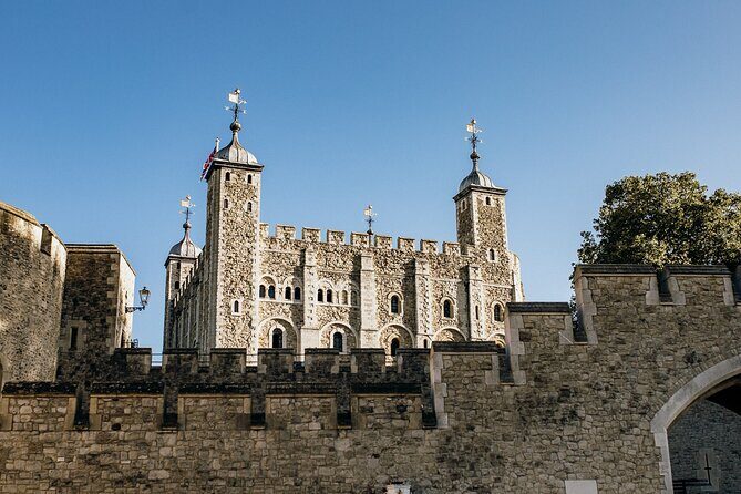 Tower of London Tour with Crown Jewels & Cruise - Practical Details & Tips