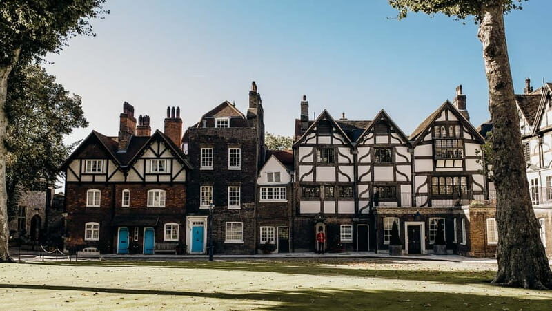 Tower of London Tour with Crown Jewels, plus River Cruise - Frequently Asked Questions