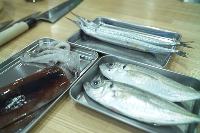 Toyosu Fish Market Private Tour and Cooking Experience - Analyzing the Value