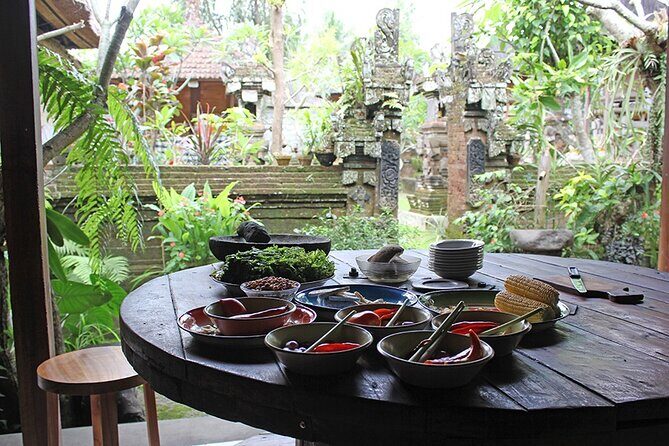 Traditional Balinese Meal in Ubud in Dewa's Family Village Home - Practical Tips for Your Visit