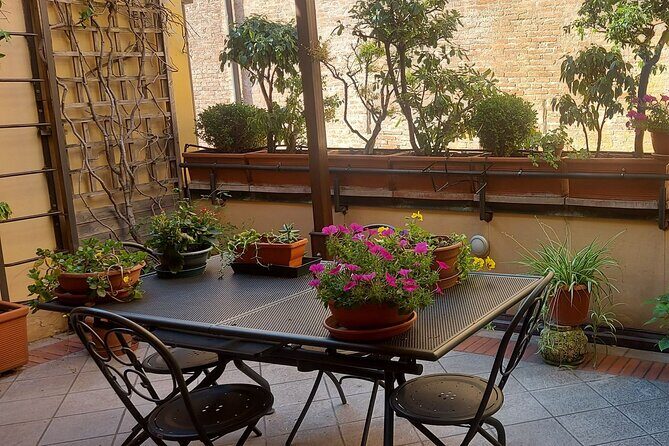 Traditional Bolognese Cooking Class in Bologna with Giovanna S - Traditional Bolognese Cooking Class in Bologna with Giovanna S