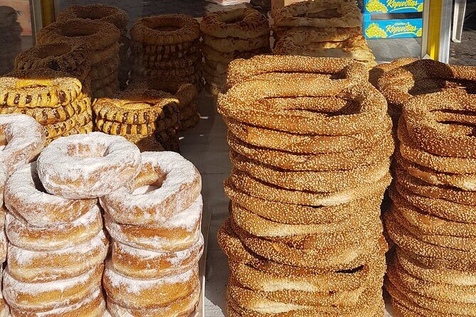 Traditional breakfast in markets with olive oil and honey tasting - Who Should Book This Tour?