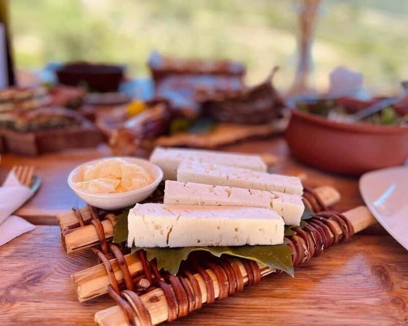 Traditional Cooking Class & Farm Experience in Roshnik - Key Points