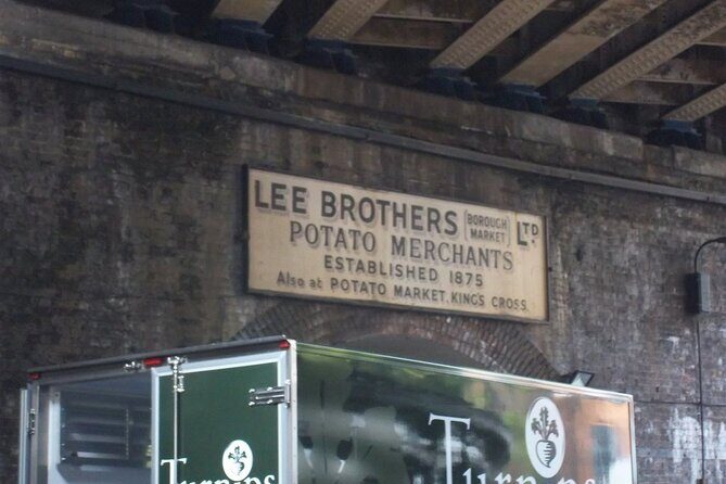 Traditional English Walking Food Tour With London Food Tours - Endgame: The Cream Tea