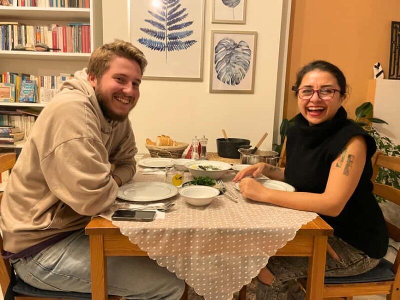 Traditional Home Cooking with a Local in stanbul Center - Key Points