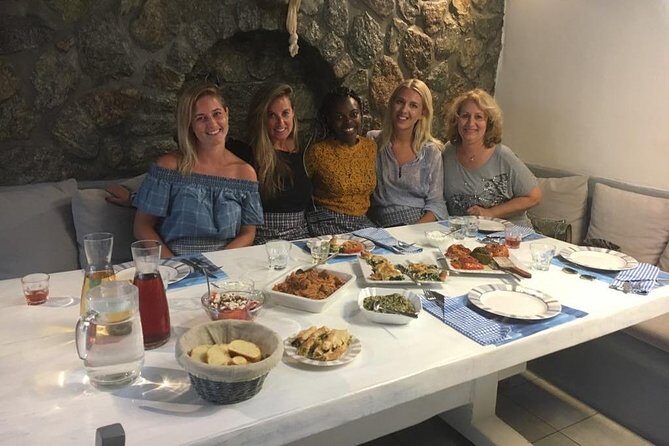 Traditional Lunch or Dinner with Drinks in Mykonos - An In-Depth Look at the Mykonian Spiti Experience