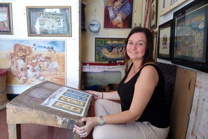 Traditional miniature painting class at Pacific Art - FAQs