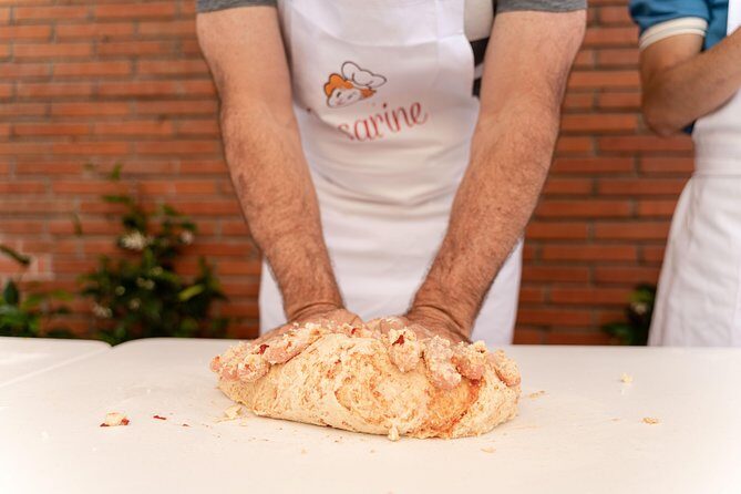 Traditional Pizza & Focaccia Cooking Class in Cortona - Authentic Italian Cooking in Arezzo: A Deep Dive into the Pizza & Focaccia Class