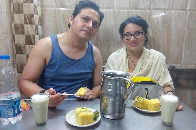 Traditional Rajasthani cuisine cooking classes & dinner with a fun local family - An In-Depth Look at the Cooking Class Experience in Jaipur